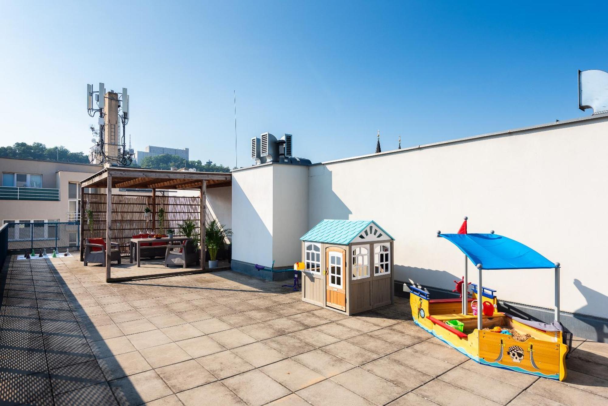 Apartments With Large Balcony, Parking פראג מראה חיצוני תמונה