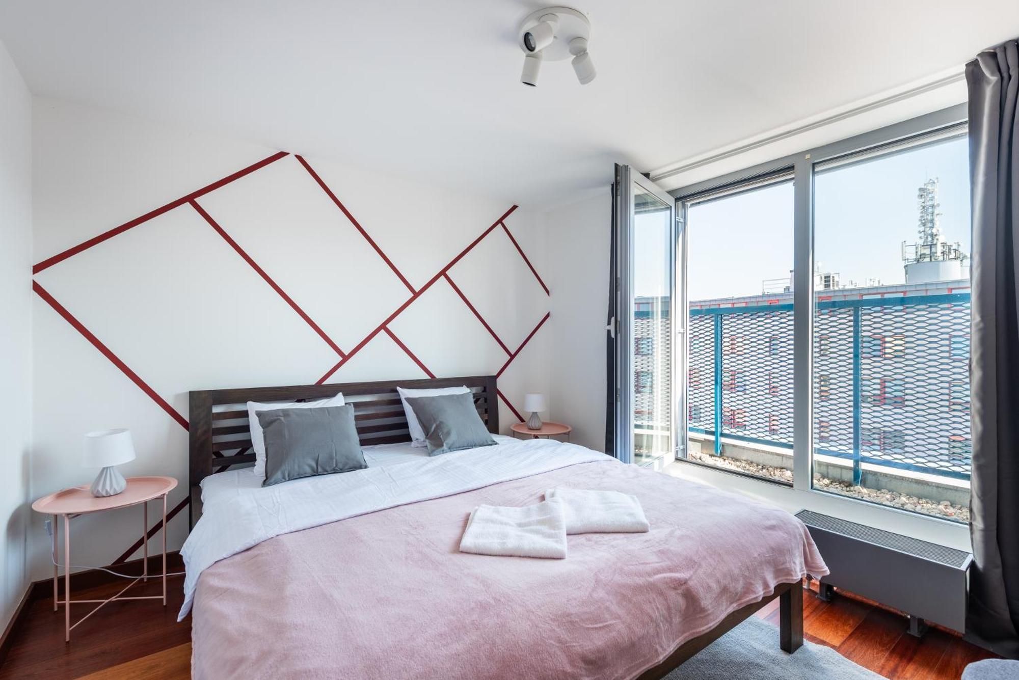 Apartments With Large Balcony, Parking פראג מראה חיצוני תמונה
