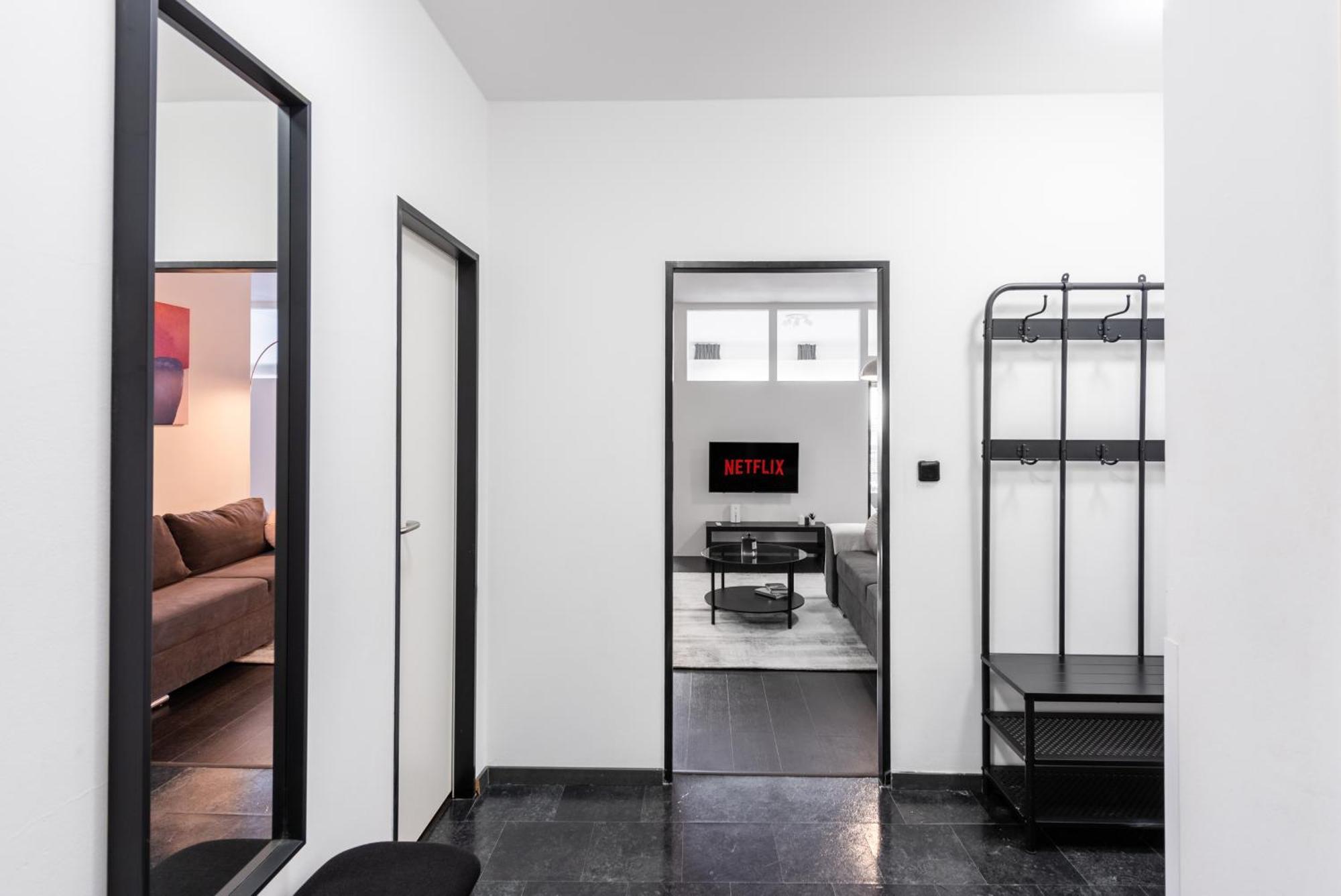 Apartments With Large Balcony, Parking פראג מראה חיצוני תמונה
